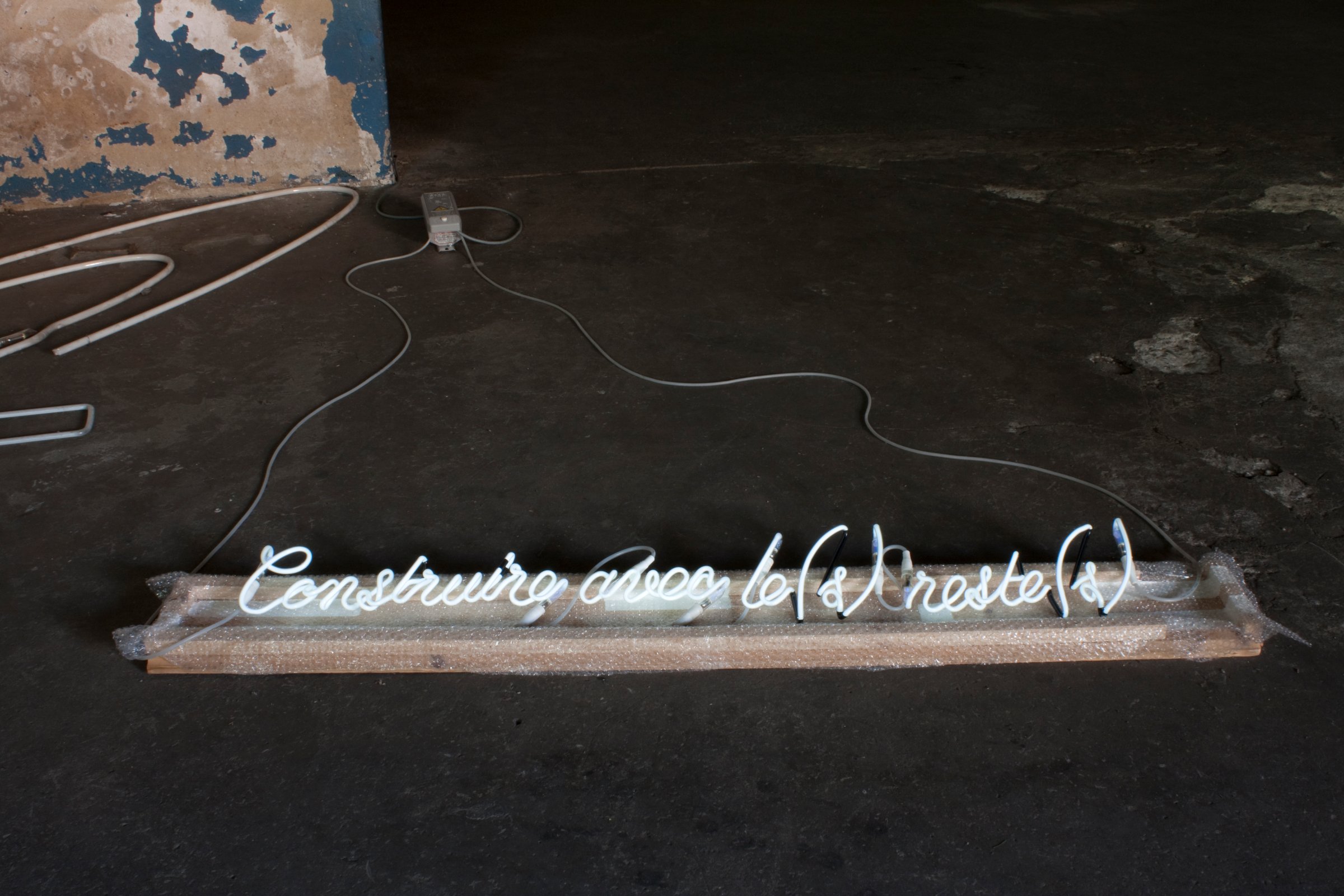 {constuire avec le(s) reste(s)}, 2010