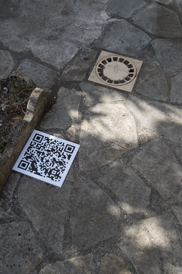 jaune se chevauchent en façade tuyau de descente aplat