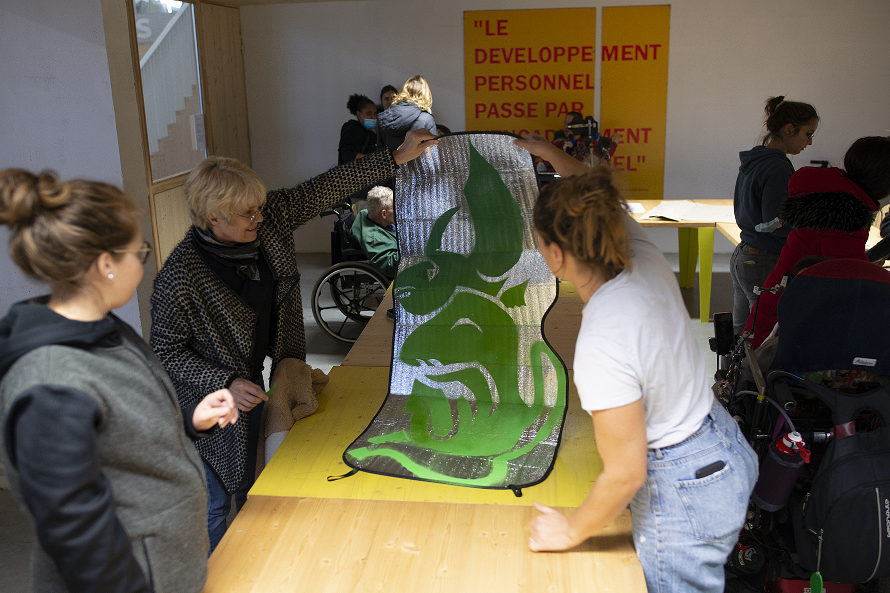 Atelier à La fabrique Pola, Bordeaux, 2021 Avec Jean-François Chaton, Luc Fialon, Chloé Gaget, Laure Erve, Damien Meunier, Steve Do Rosario, Clémence Maïtia, Marion Nouailles, Valérie Morin et Sophie Dalche